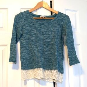 Loft green 3/4 sleeve with lace
